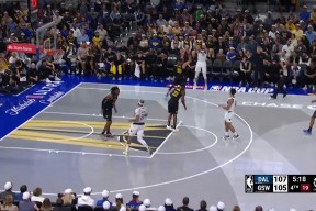 爱游戏在线登录 -关于NBA常规赛最后时刻再迎强敌,达拉斯独行侠远射贴柱,主帅态度——质疑声四起,细节决定成败的信息
