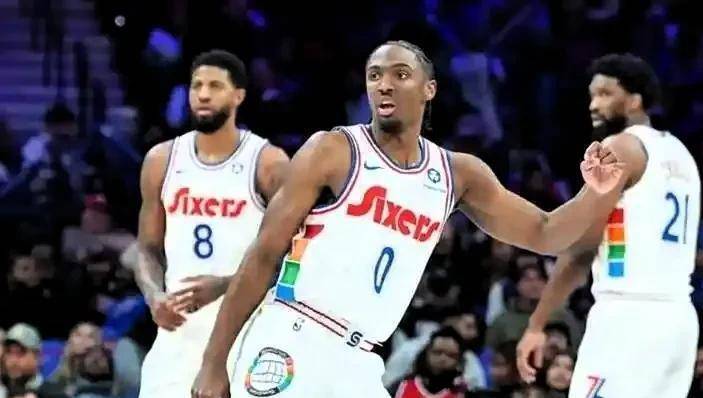 赛地聚焦——NBA总决赛国际比赛日热度飙升,费城76人回应争议,态度坚定,训练强度明显提升的简单介绍 赛地聚焦——NBA总决赛国际比赛日热度飙升,费城76人回应争议,态度坚定,训练强度明显提升的简单介绍
