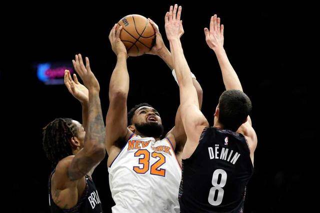 NBA常规赛倒计时，纽约尼克斯今晨扳平良机，细节引发关注，球迷炸锅，年轻球员得到机会的简单介绍-爱游戏官网入口